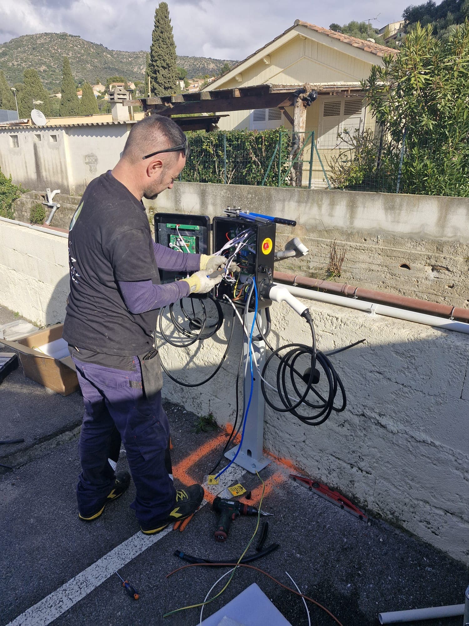 Station de recharge pour entreprise et visiteurs